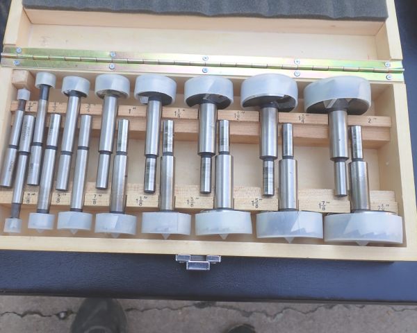 auction image