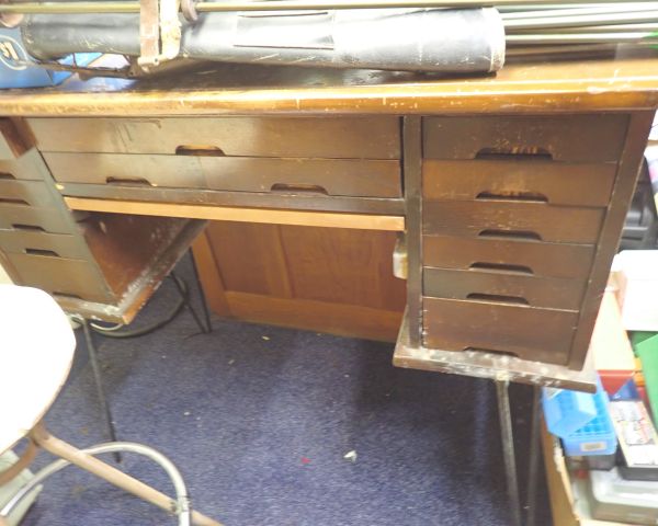 auction image