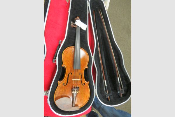 auction image